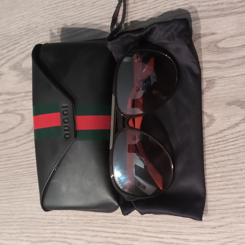 Great Condition Gucci Sunglasses - image 1
